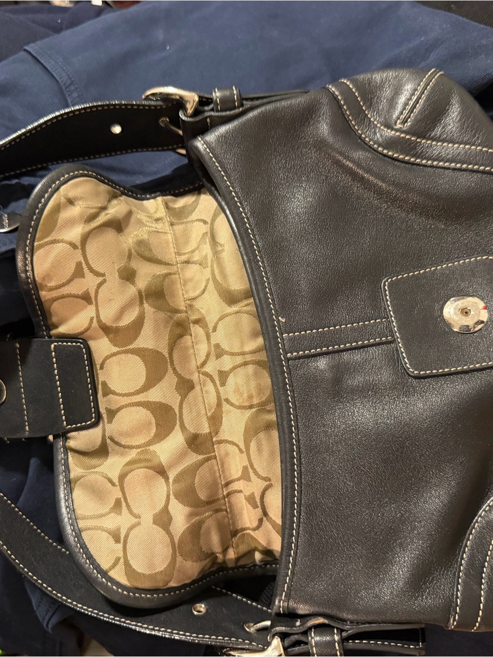 Coach soho Black Leather Buckle-Front Shoulder Bag - Picture 8 of 9